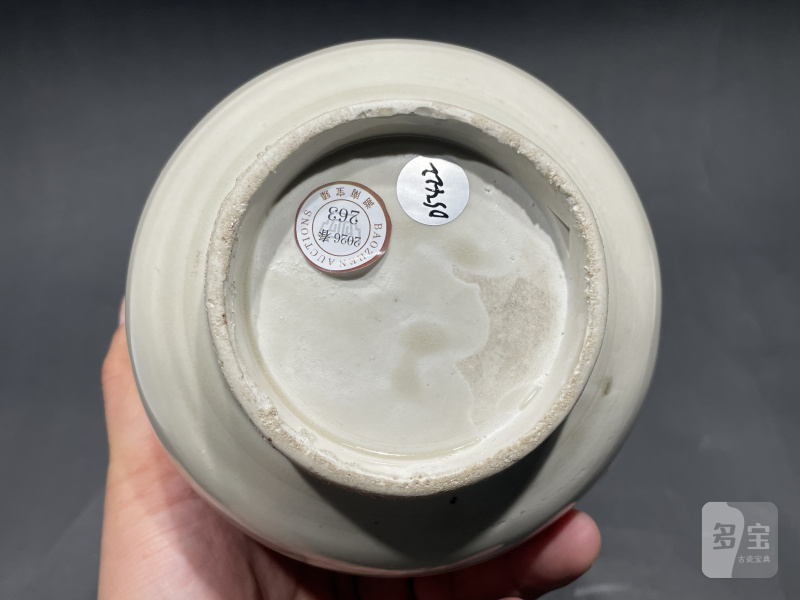明 定窑长颈瓶 - 图10